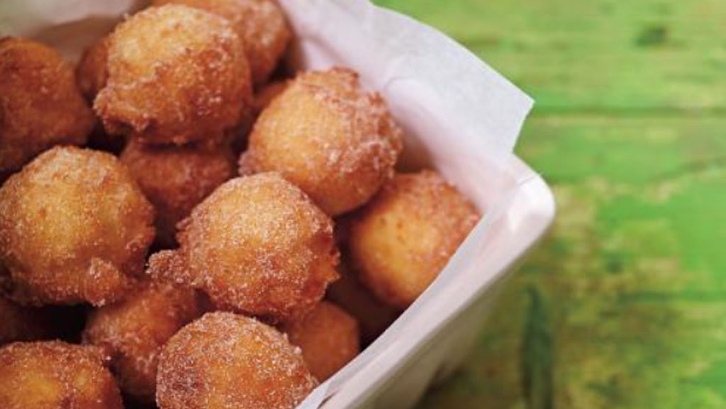 Bolinho de chuva da vovó; faça hoje