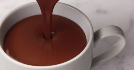 Chocolate quente cremoso; faça nos dias frios