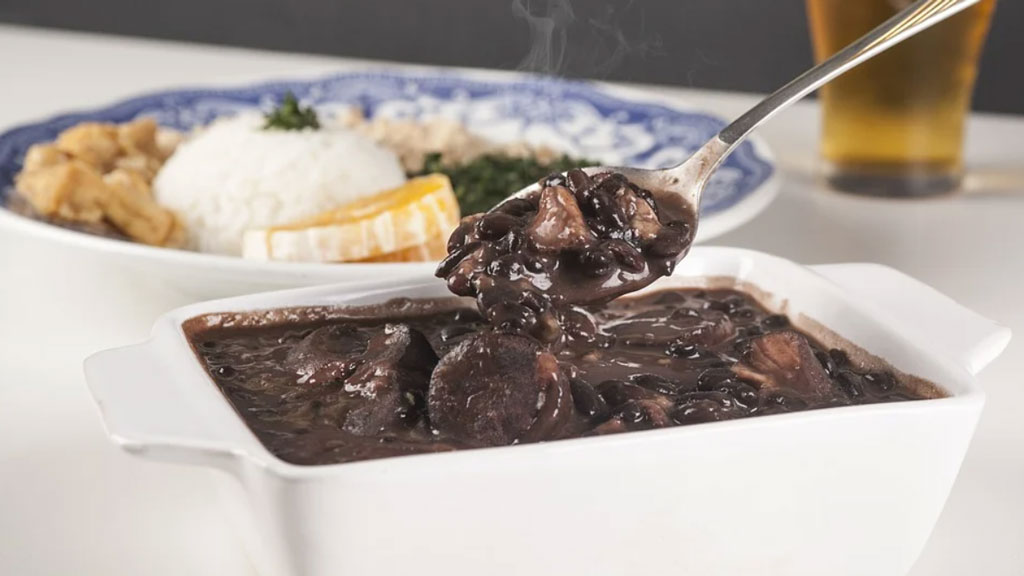 Feijoada turbinada para família