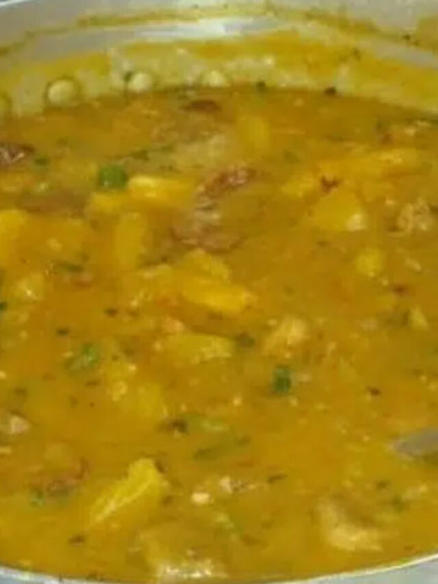 Caldo de mandioca com costela