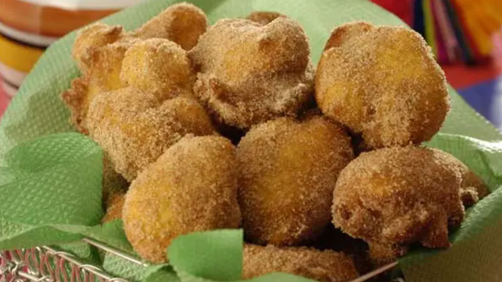 Bolinho de chuva sequinho e macio