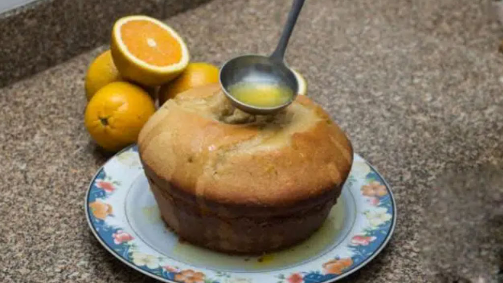 Bolo de laranja de liquidificador simples