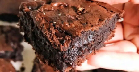 Brownie de Nescau, faça com ingredientes que tem em casa, veja