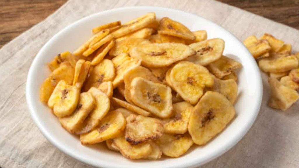 Chips de banana de forno