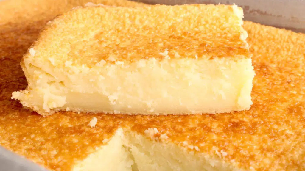 Bolo de queijo com leite condensado