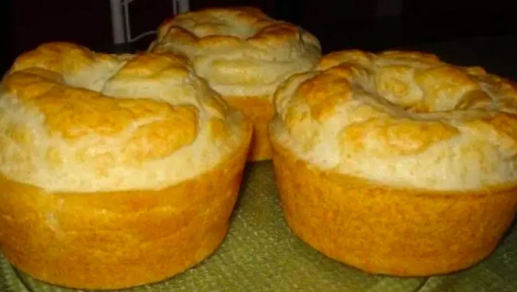 Bolo pão de queijo com goiabada