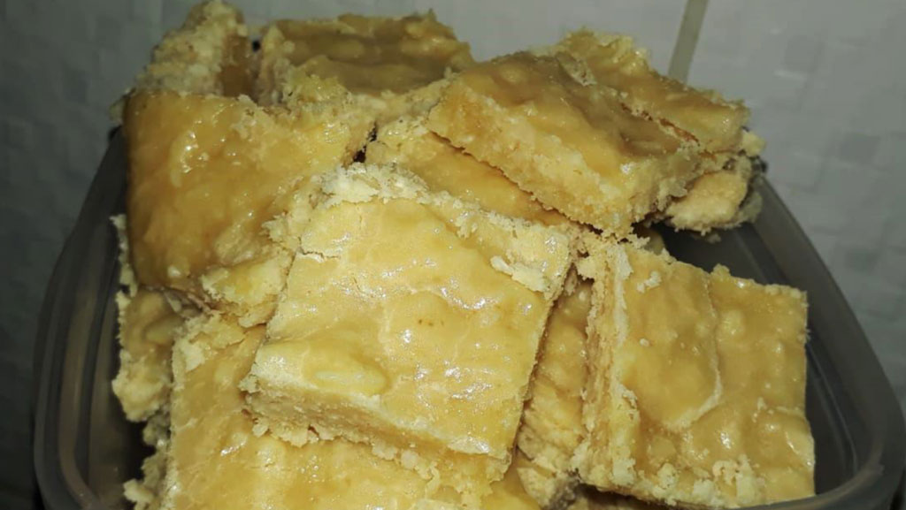 Cocada com coco fresco