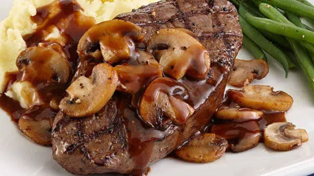 Bife com molho barbecue