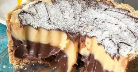 Torta de ninho com chocolate delicioso, que fica igual de doceria, veja