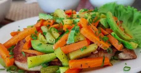 Salada fria de legumes, faça assim para servir de acompanhamento