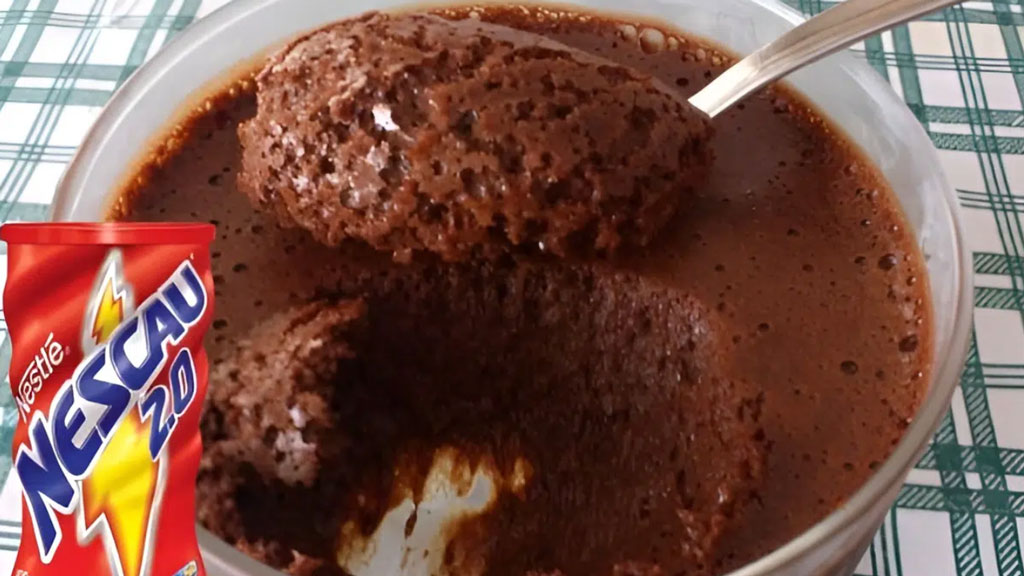 Mousse de chocolate simples