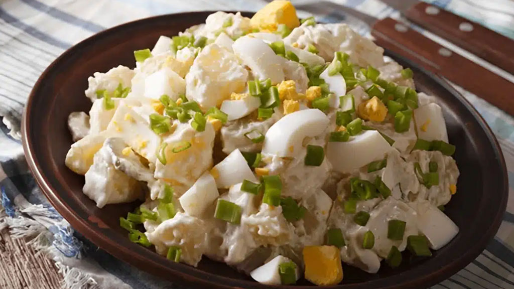Salada de maionese com ovos, faça para sua festas de fim de ano
