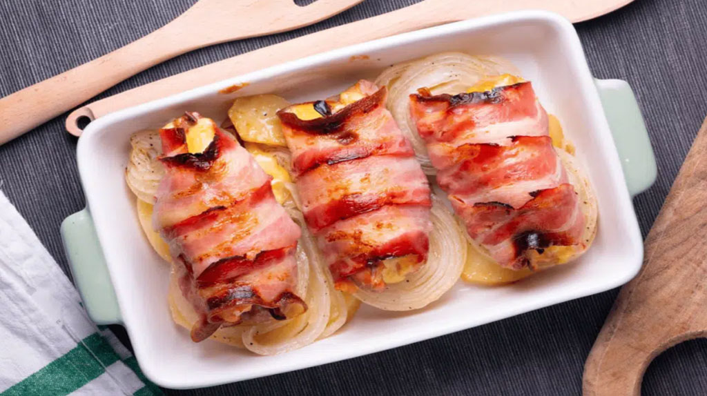 Batata assada com bacon