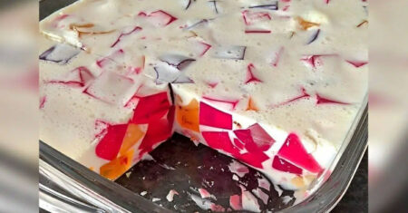 Gelatina colorida com mousse de ninho, veja como fazer essa sobremesa deliciosa