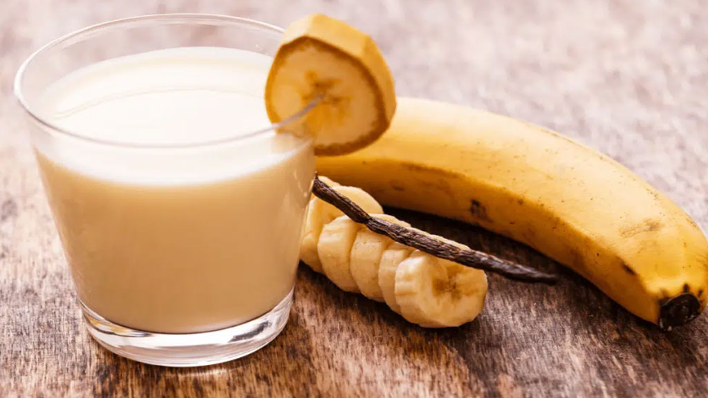 Vitamina de banana com maracujá