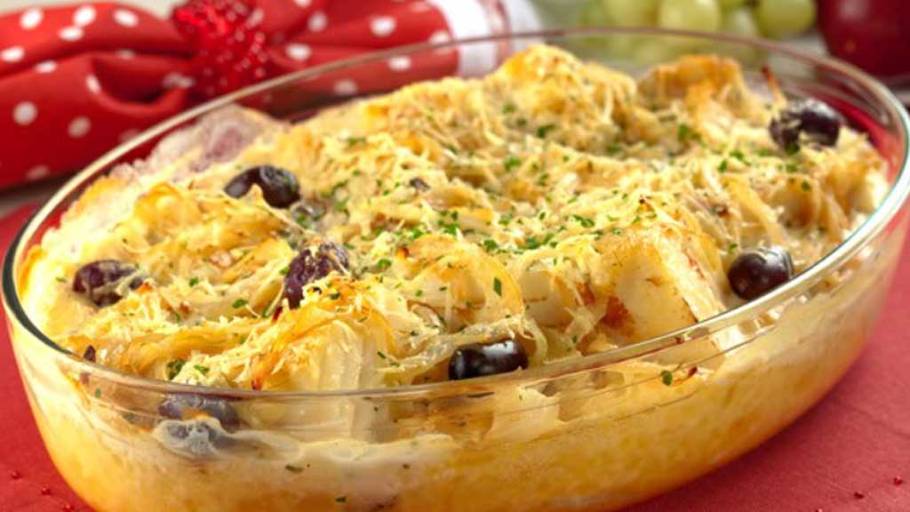 Bacalhau gratinado com mandioca