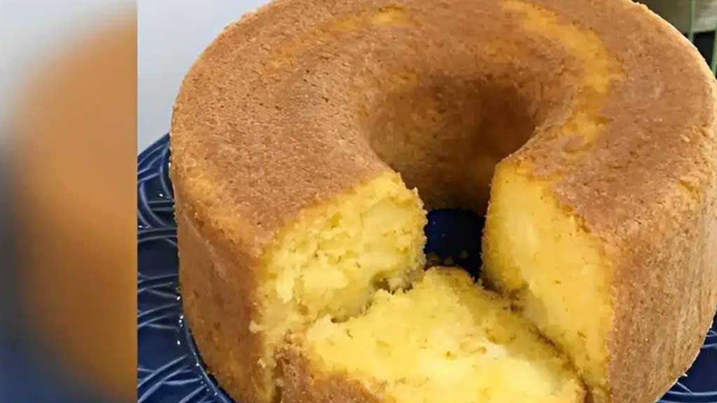 Bolo de milho com leite moça