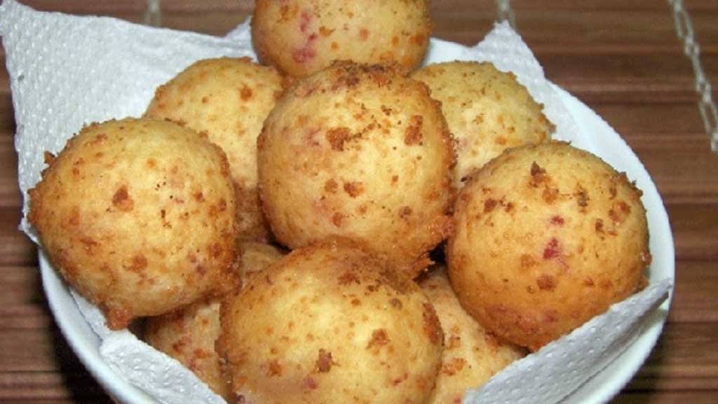 Pãozinho de queijo frito sequinho