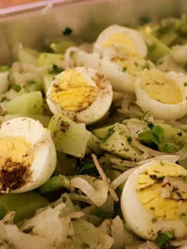 Salada de chuchu com ovo