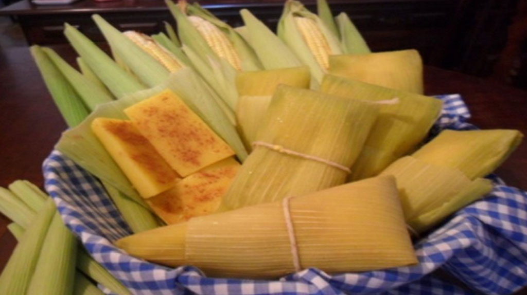 Pamonha doce com queijo