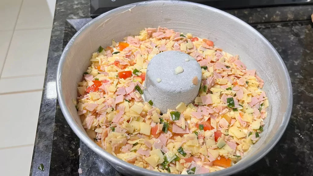 Torta de presunto e queijo de liquidificador