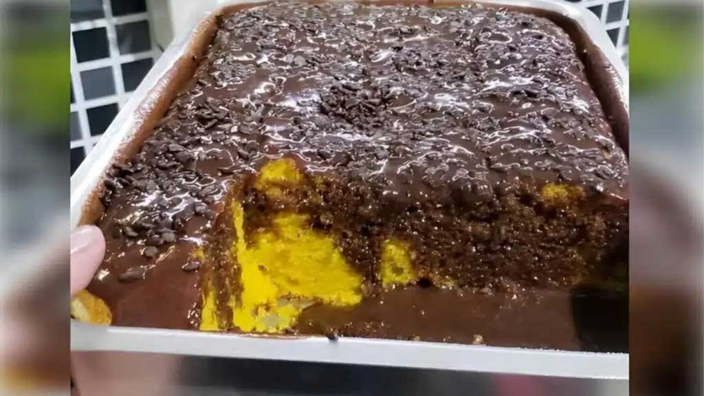 Bolo de cenoura super molhadinho