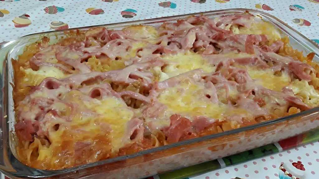 Macarrão de forno prático e delicioso