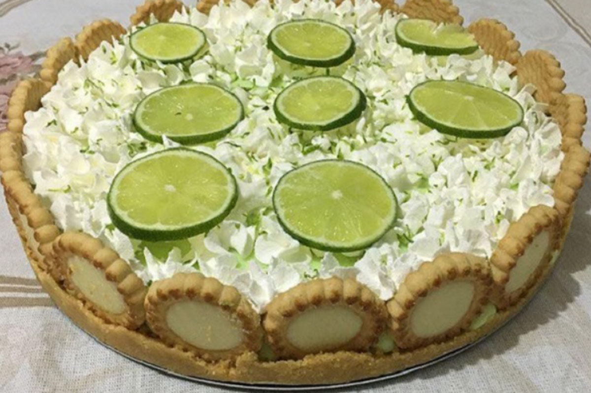 Torta de limão com tortilha