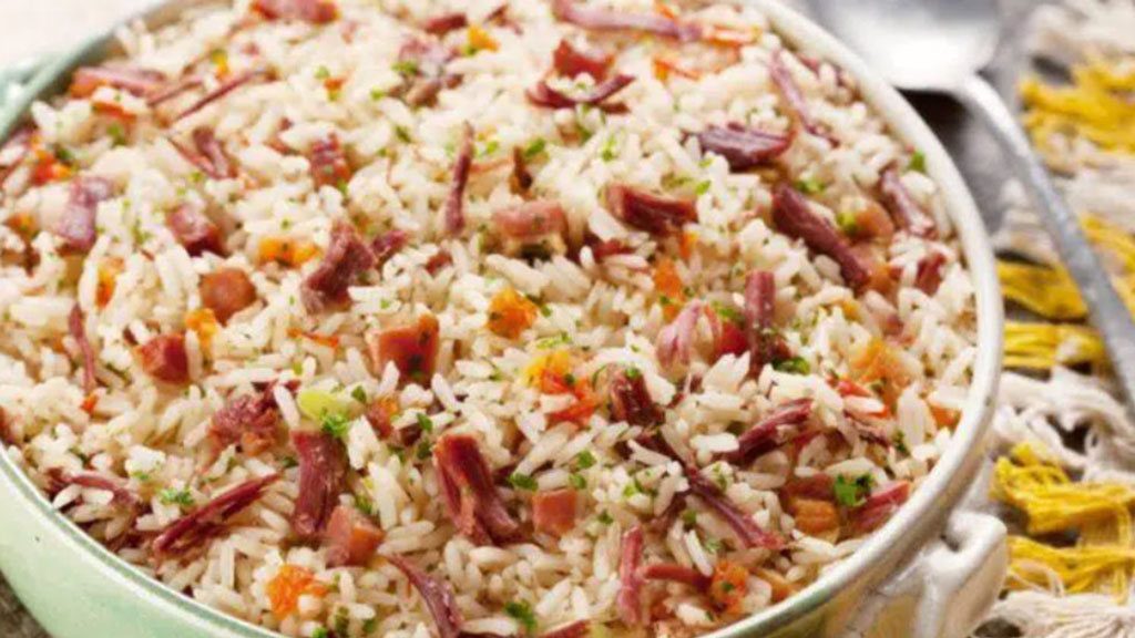 Arroz carreteiro simples e delicioso