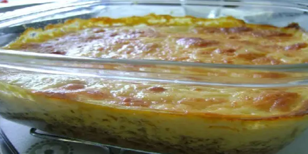 Carne moída gratinada com creme de milho