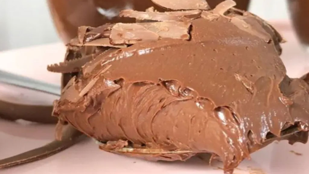 Mousse de chocolate com gelatina, faça essa sobremesa com poucos ingredientes
