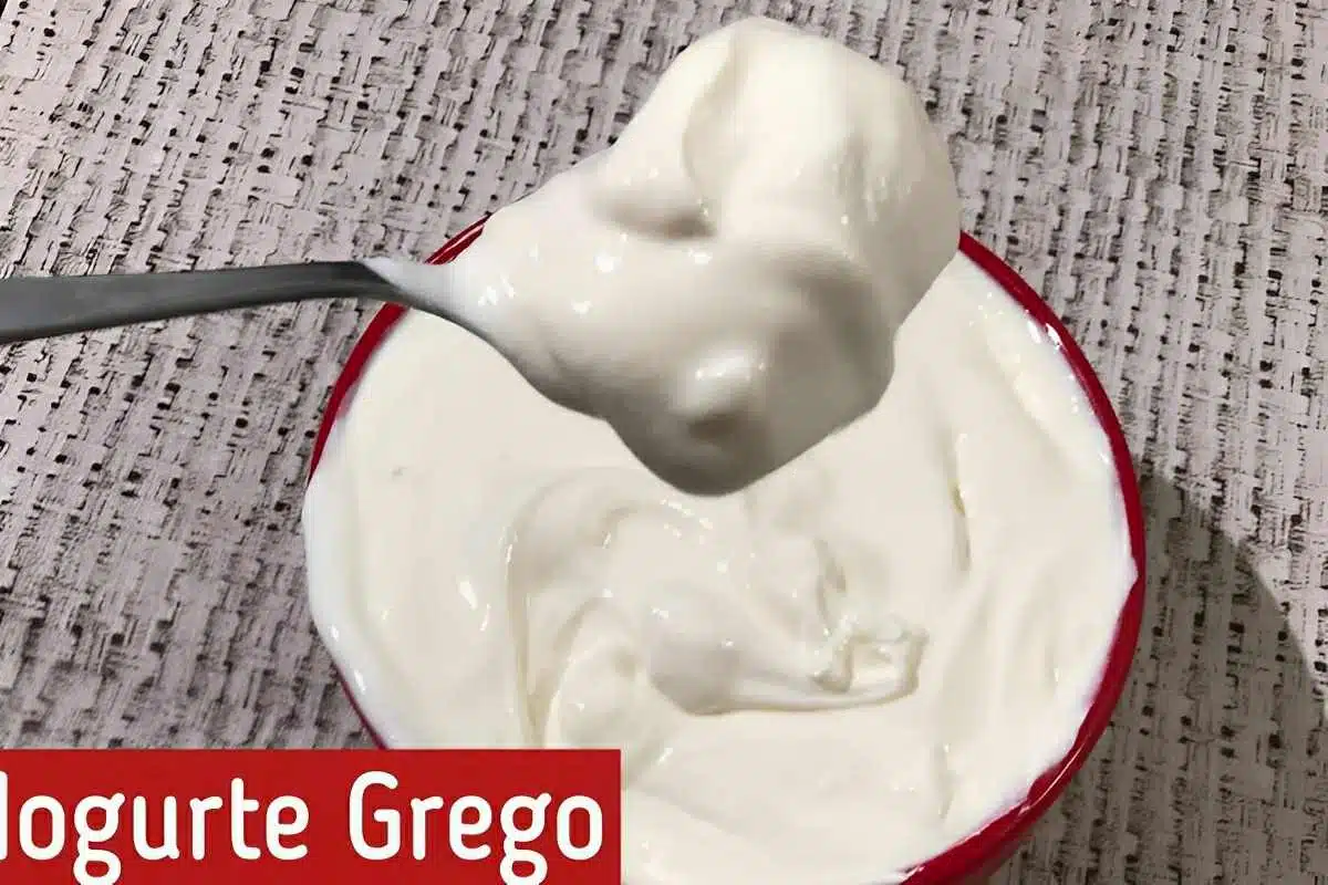 Iogurte grego cremoso
