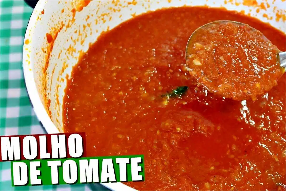 Molho de tomate feito em casa