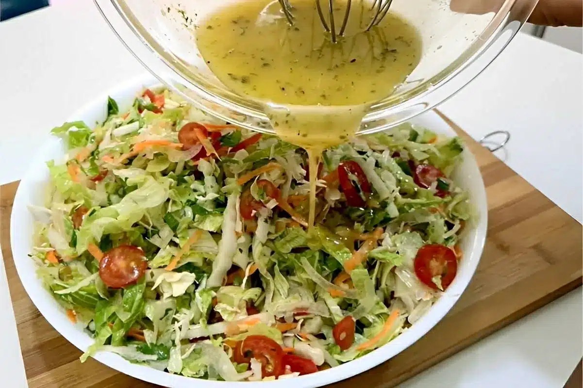 Salada ao molho de mostarda
