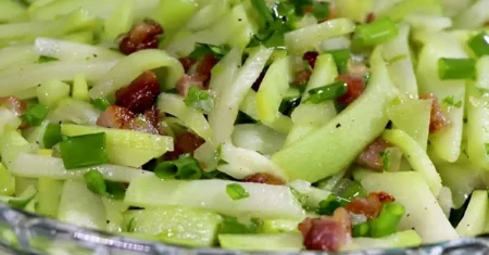 Salada de chuchu e bacon, uma combinação deliciosa, faça agora