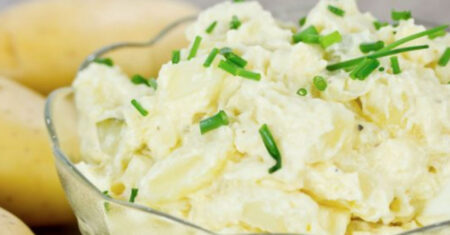 Salada fria de batata, uma receita simples e saborosa para qualquer ocasião!