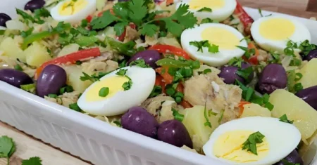 Salada temperada de bacalhau, descubra a receita tradicional da vovó!