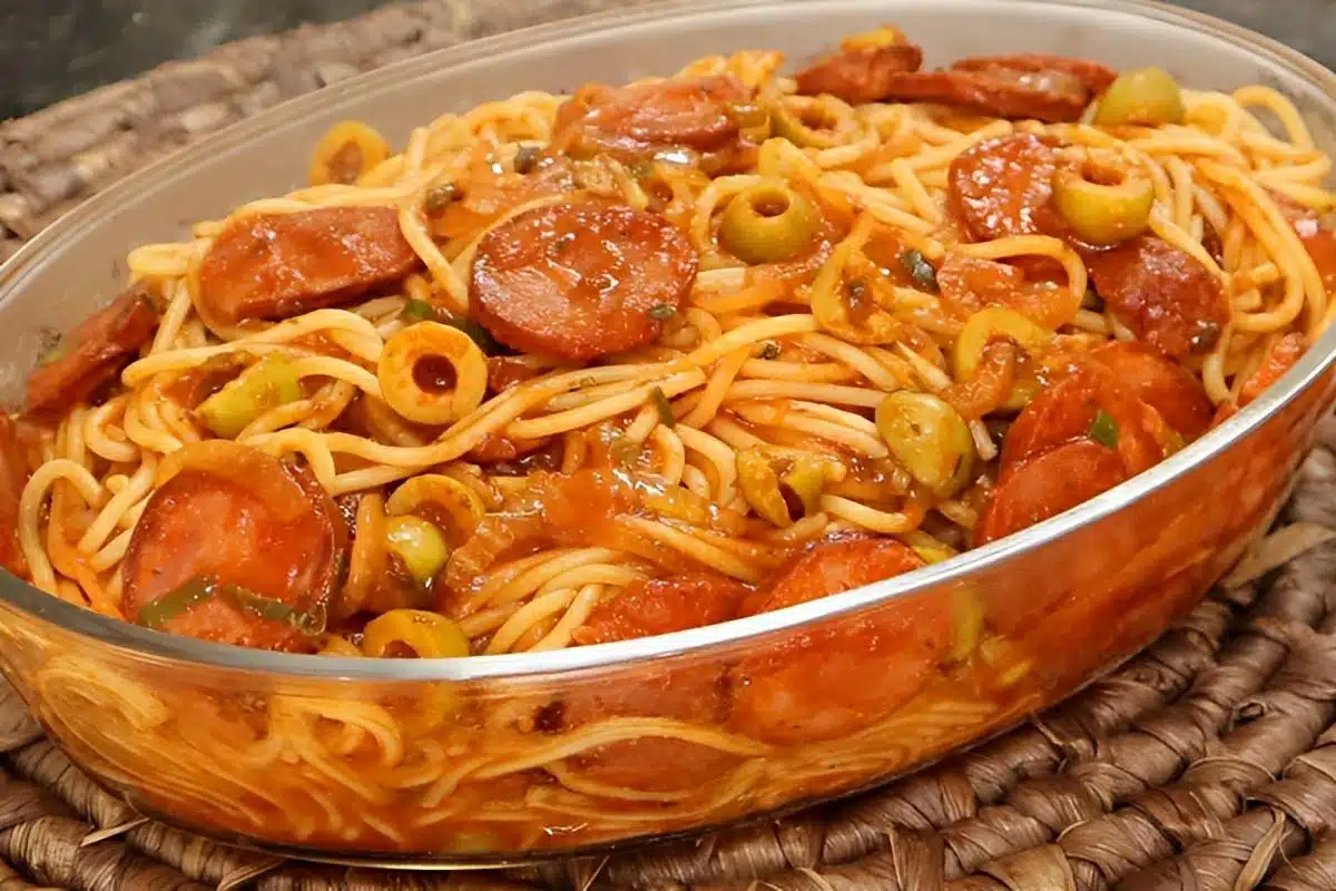 Macarronada de calabresa