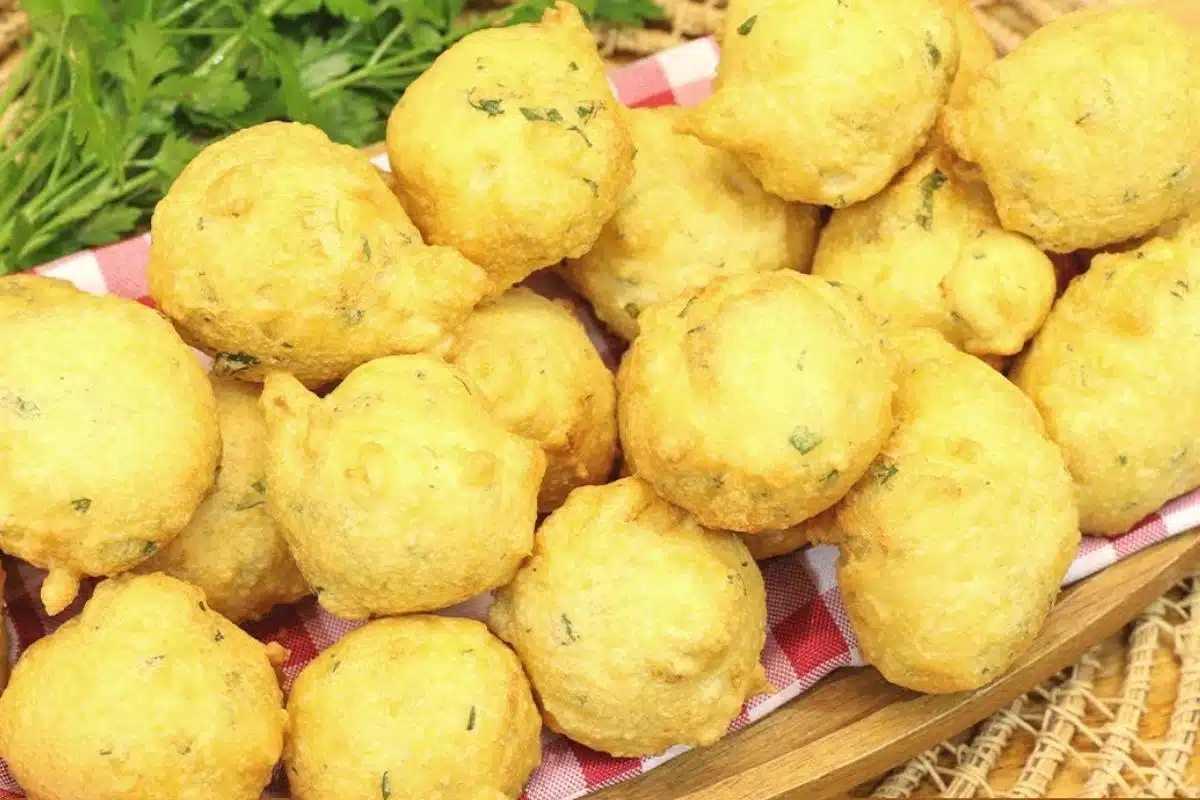 Bolinho de chuva salgado