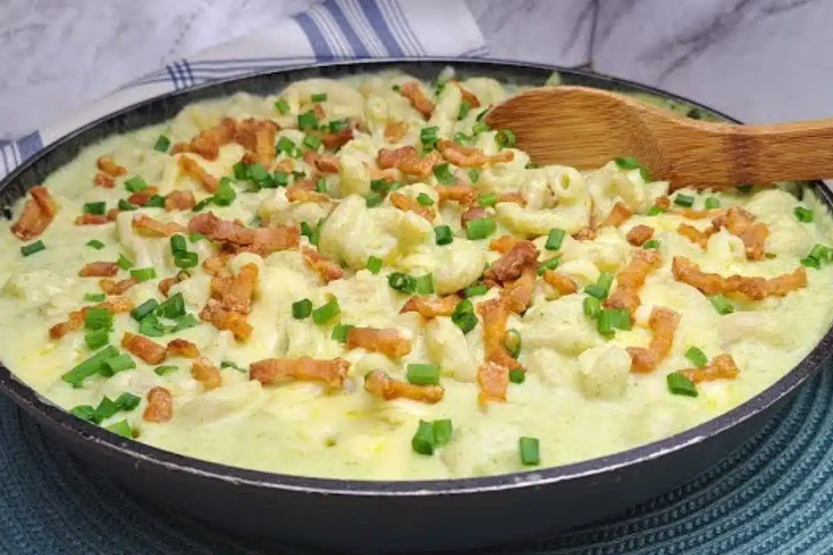 Macarrão com molho de batata