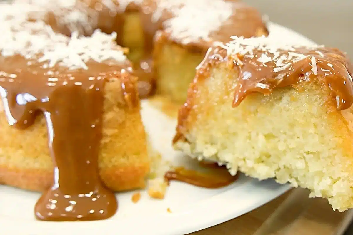 Bolo de doce de leite amanteigado