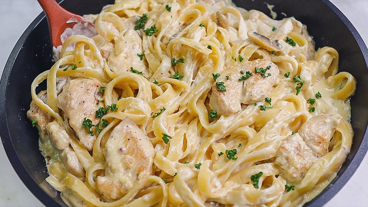 Fettuccine alfredo