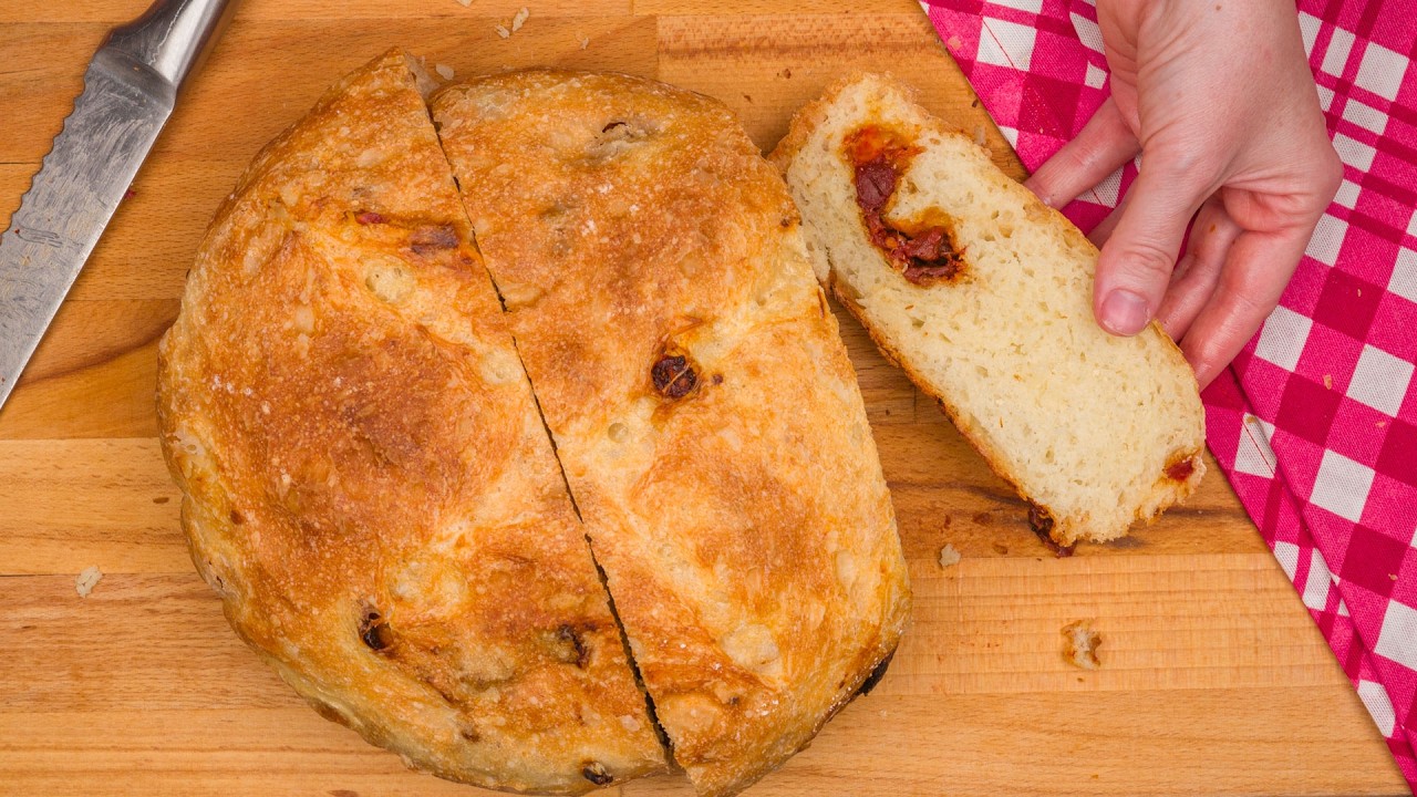 Pão com tomate seco