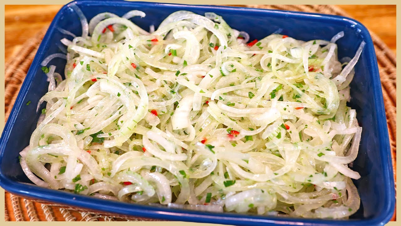 Salada de cebola caramelizada