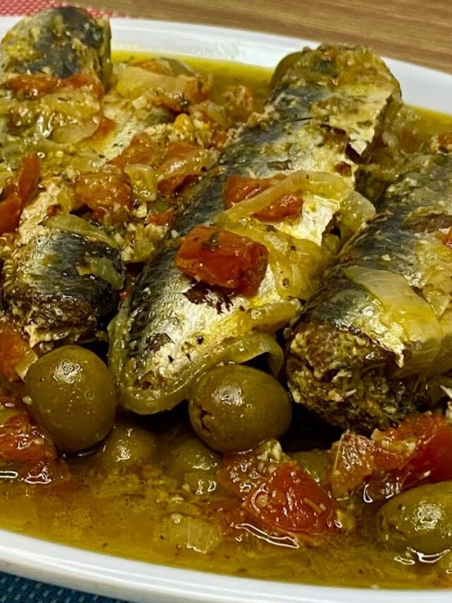 Sardinha cozida ao molho